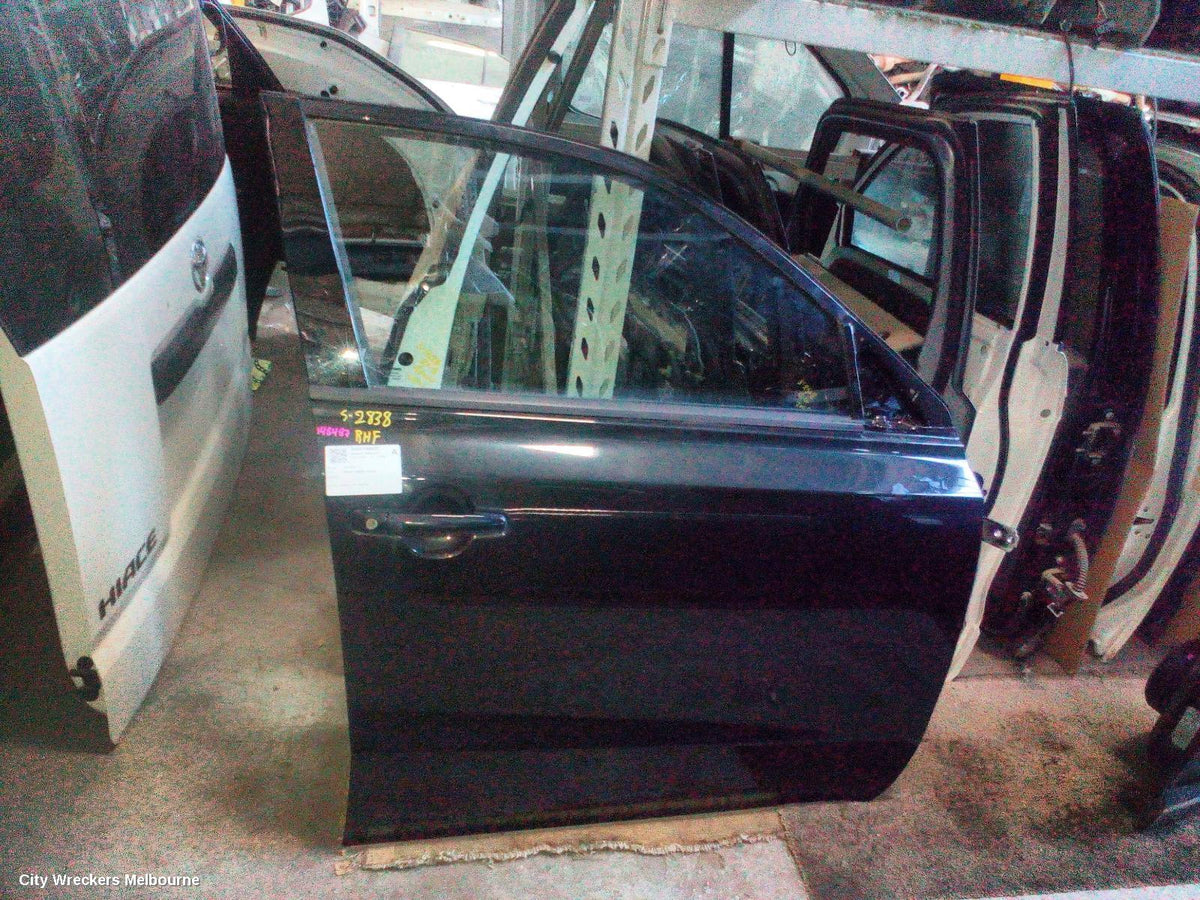 SUZUKI VITARA RIGHT FRONT DOOR, VITARA, LY (VIN TSM), 06/2015 ONWARDS - Image 1