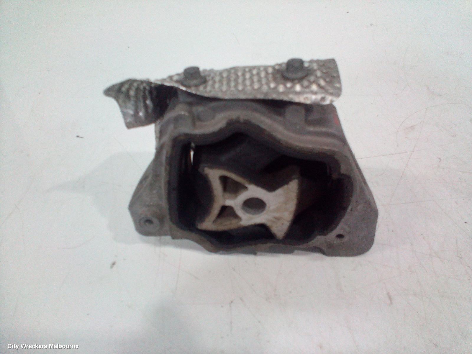 LAND ROVER DISCOVERY SPORT MOUNT, ENGINE MOUNT, DIESEL, 2.0, TURBO, L550, 07/2016 - 06/2019 - Image 3
