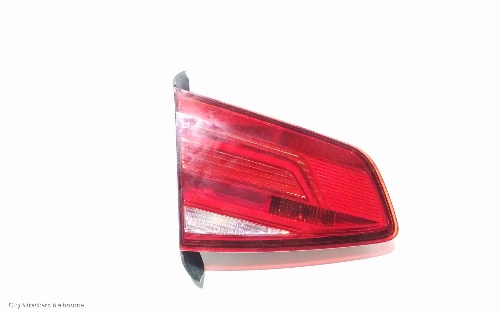 VOLKSWAGEN PASSAT REAR GARNISH, BOOTLID LAMP (LH SIDE), B8/MK7, 06/2015 - 10/2019 - Image 1