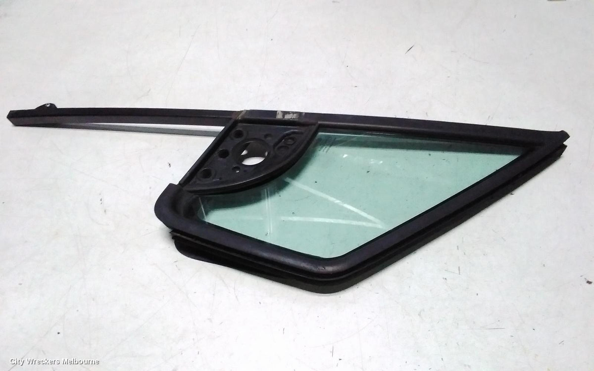 PEUGEOT PARTNER RIGHT FRONT 1/4 DOOR GLASS, VAN 09/2008 - 01/2015 - Image 2