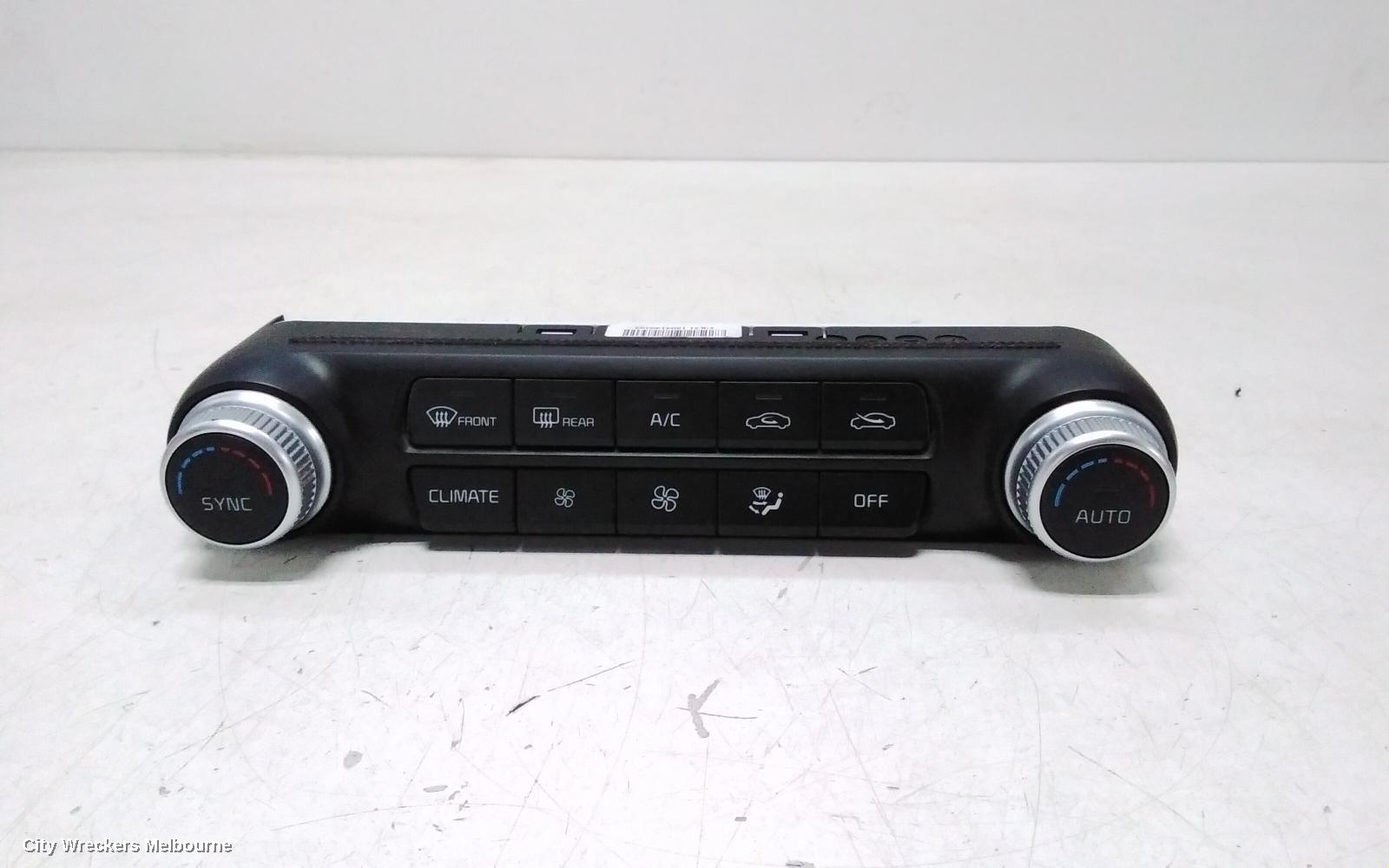 KIA STINGER HEATER/AC CONTROLS, DUAL ZONE CLIMATE CONTROL, W/ SYNC BUTTON, CK, 06/2017 ONWARDS - Image 1