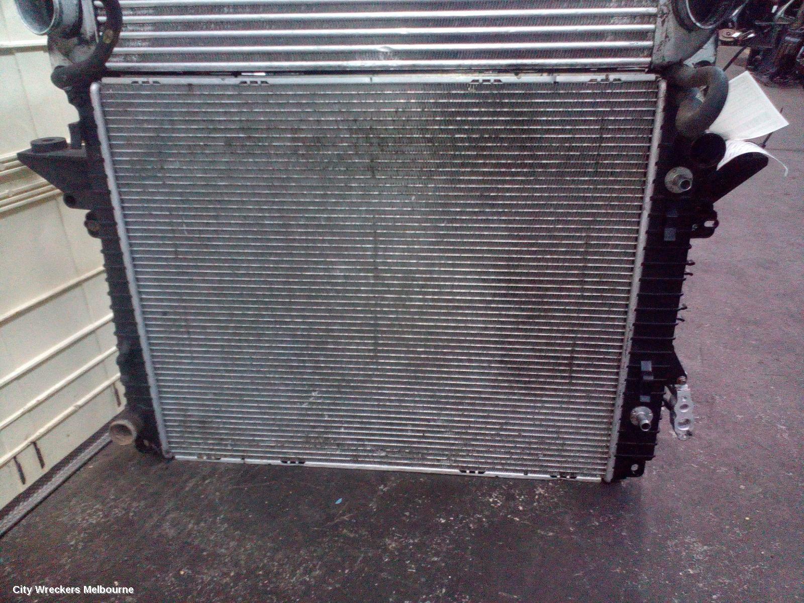 LAND ROVER RANGEROVER SPORT RADIATOR, 2.7 V6, DIESEL, TURBO, L320, FROM VIN 8A122818-, 08/2005 - 08/2009 - Image 1