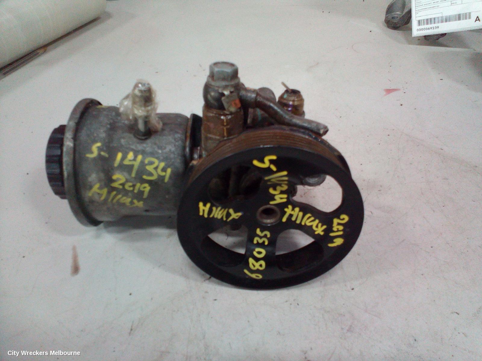 TOYOTA HILUX STEERING PUMP, PETROL, 2.7, 2TR-FE, 03/2005 ONWARDS - Image 1