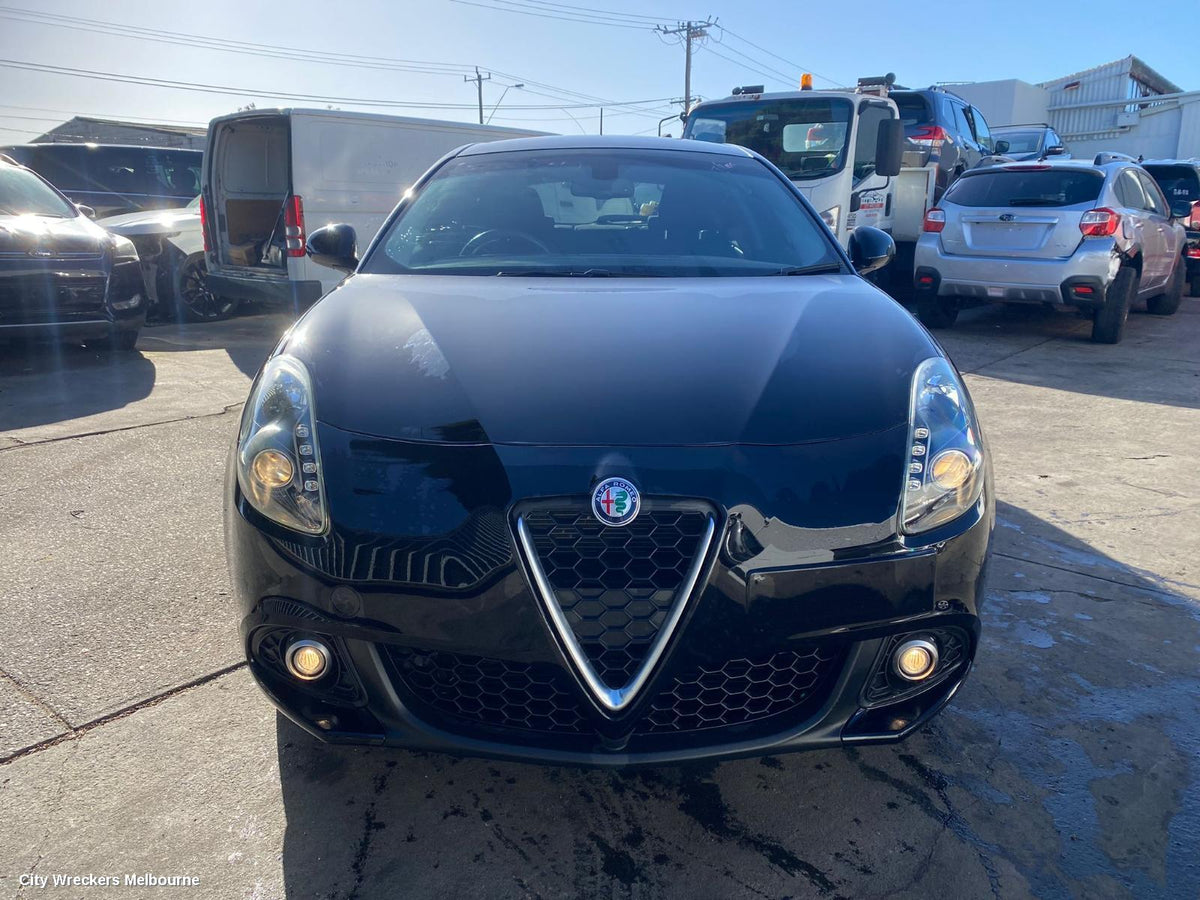ALFA ROMEO GIULIETTA RADIO/CD/DVD/SAT/TV, HEAD UNIT, W/ DISPLAY UNIT, 5IN TOUCHSCREEN, NON NAVIGATION TYPE, 940 SERIES, 06/2011 ONWARDS - Image 3