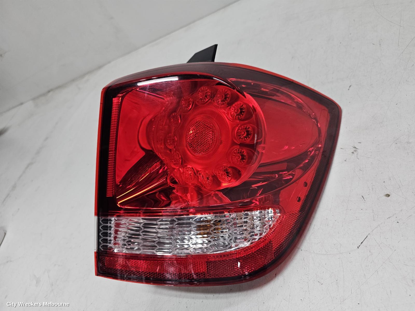 FIAT FREEMONT RIGHT TAILLIGHT, JF, CROSSROAD TYPE, 04/2013 - 01/2017 - Image 2