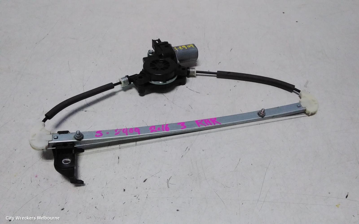 MAZDA 3 RIGHT FRONT WINDOW REG/MOTOR, BM-BN, DOOR REG ASSY (REG AND MOTOR), 06/2013 - 02/2019 - Image 1