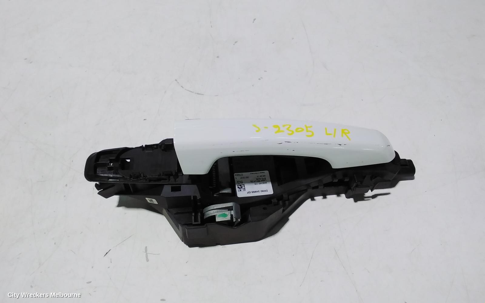 LAND ROVER RANGEROVER SPORT DOOR HANDLE, LH REAR, OUTER, NON KEYLESS ENTRY TYPE, COLOUR CODED, L494, 06/2013 - 04/2022 - Image 3