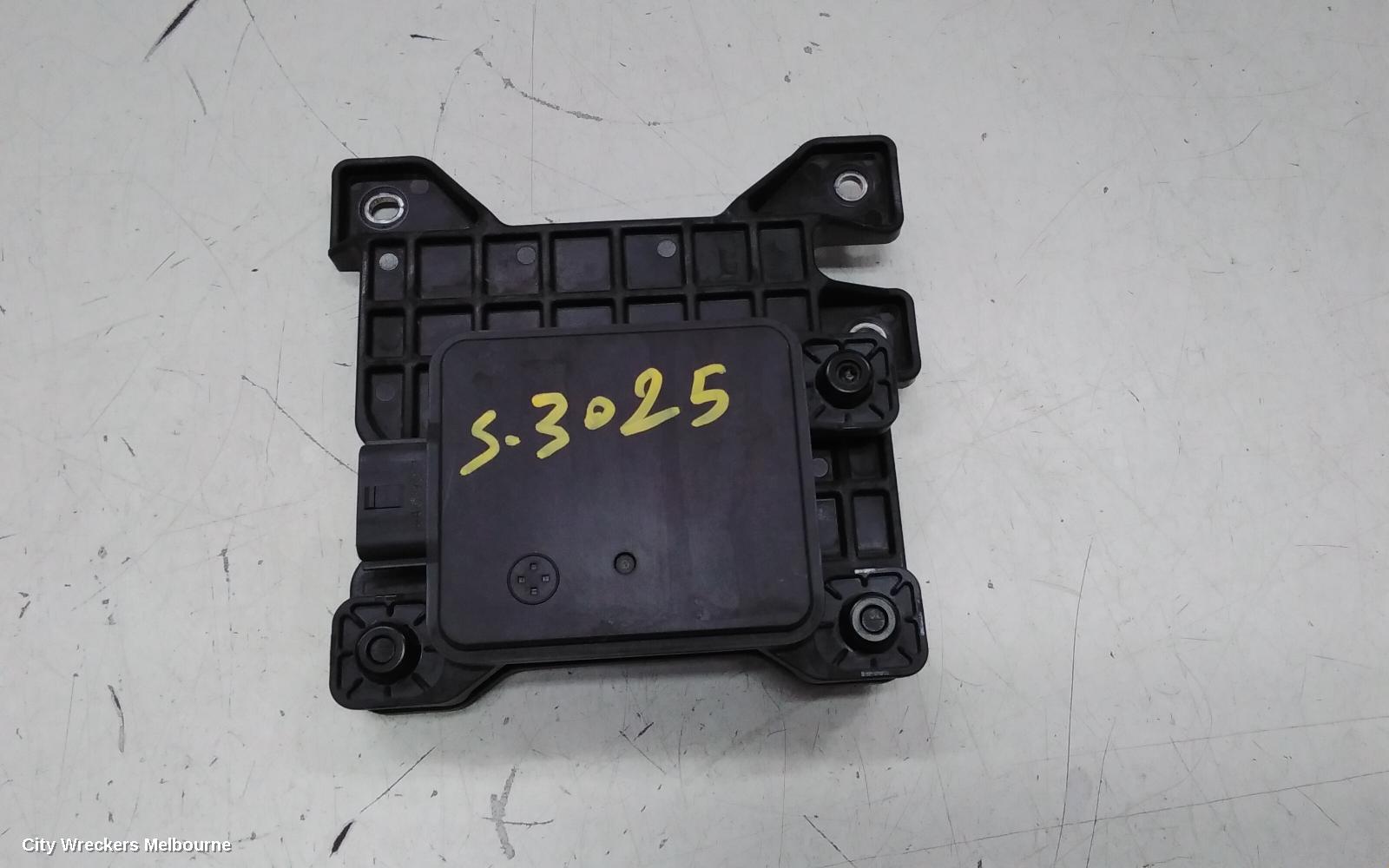 HYUNDAI SANTA FE REVERSE CAMERA, MX5, 11/2023 ONWARDS - Image 1