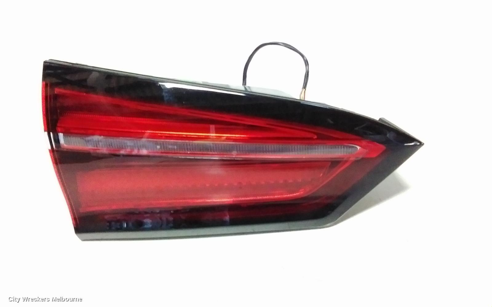 MG HS REAR GARNISH, TAILGATE LAMP (LH SIDE), NON SEQUENTIAL TYPE, SAS23, 09/2019 ONWARDS - Image 2