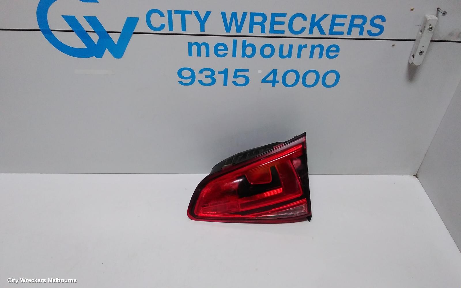 VOLKSWAGEN GOLF REAR GARNISH, TAILGATE LAMP (RH SIDE), GEN 7, HATCH, 04/2013 - 03/2017 - Image 1