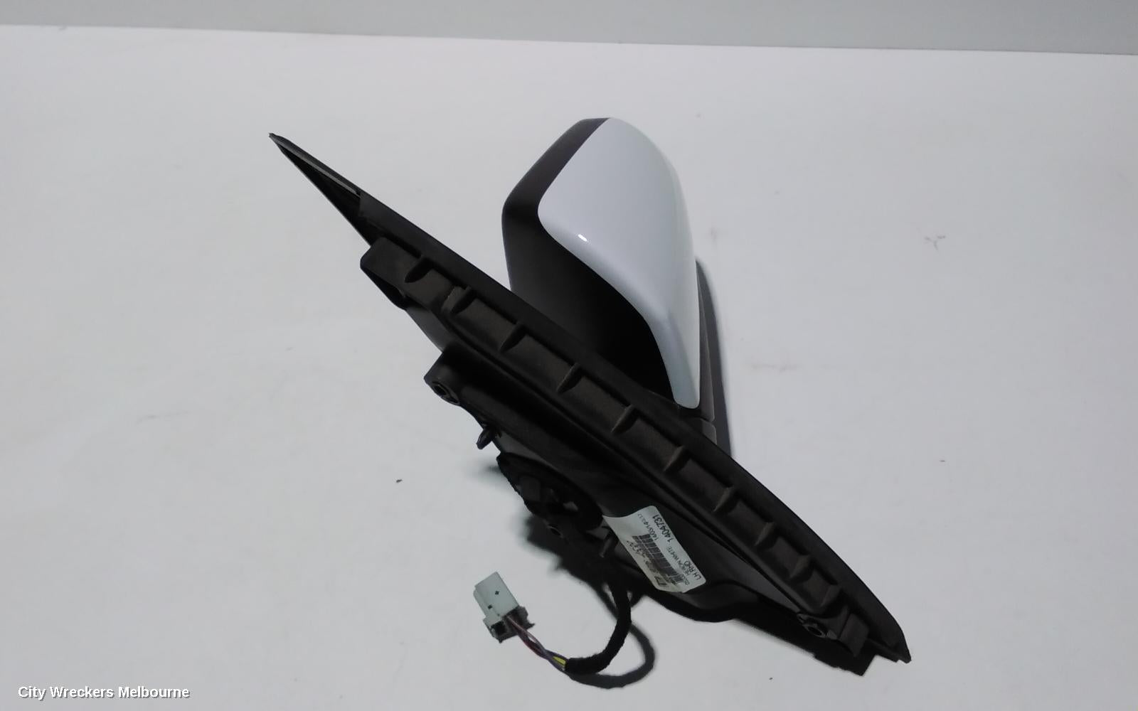 HOLDEN COMMODORE LEFT DOOR MIRROR, VF, COLOUR CODED/BLACK, NON BLINDSPOT TYPE, 05/2013 - 12/2017 - Image 2