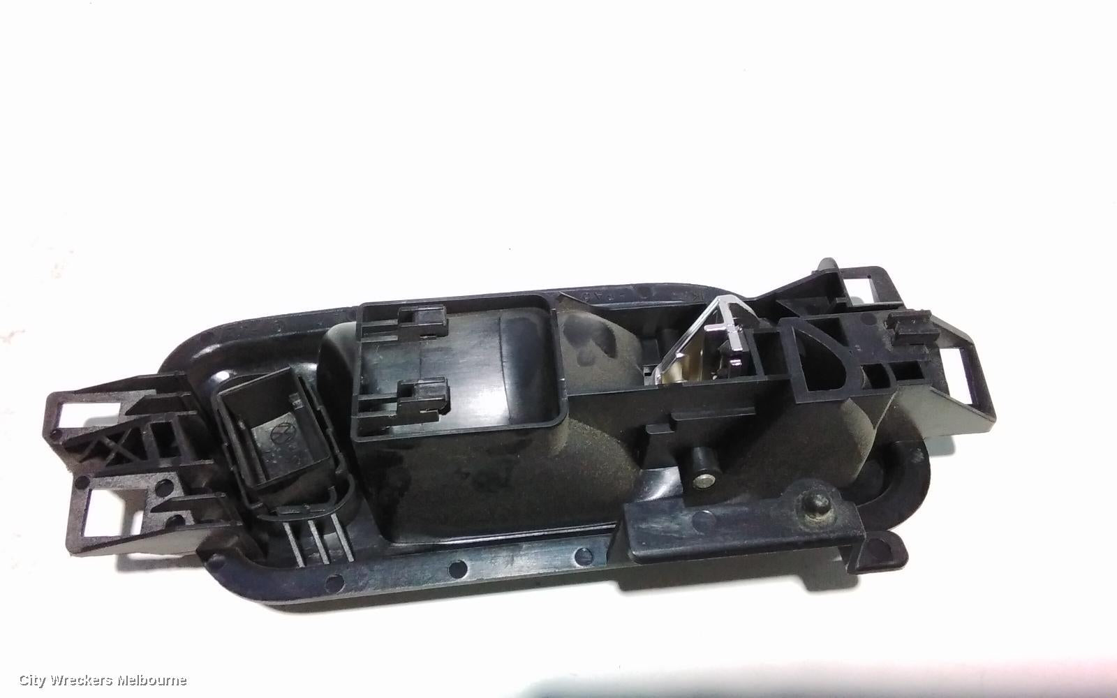 VOLKSWAGEN AMAROK DOOR HANDLE, INNER, LH FRONT, CHROME, 2H, 12/2010 ONWARDS - Image 2