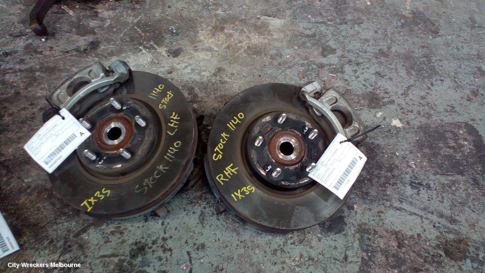 HYUNDAI IX35 LEFT FRONT HUB ASSEMBLY, LM SERIES, 2WD, PETROL, 11/2009 - 01/2016 - Image 1
