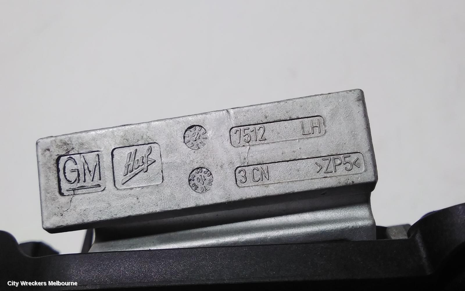 HOLDEN CRUZE DOOR HANDLE, OUTER, LH FRONT, NON CHROME INSERT TYPE, JG-JH, 03/2009 - 01/2017 - Image 3