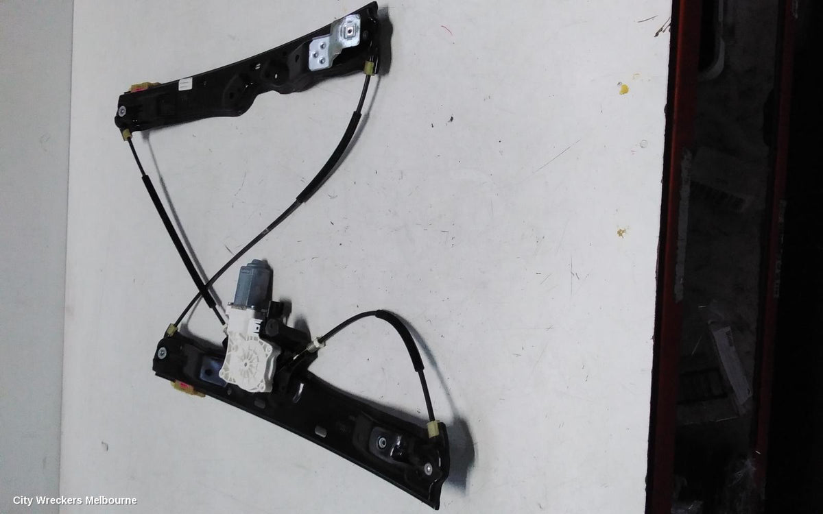 LAND ROVER DISCOVERY SPORT RIGHT FRONT WINDOW REG/MOTOR, L550, 01/2015 ONWARDS - Image 2