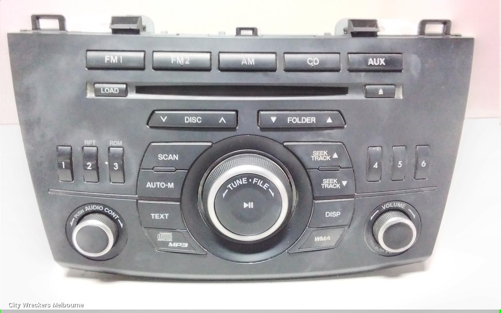 MAZDA 3 RADIO/CD/DVD/SAT/TV, STANDARD CD PLAYER, BL, 04/2009 - 10/2013 - Image 2