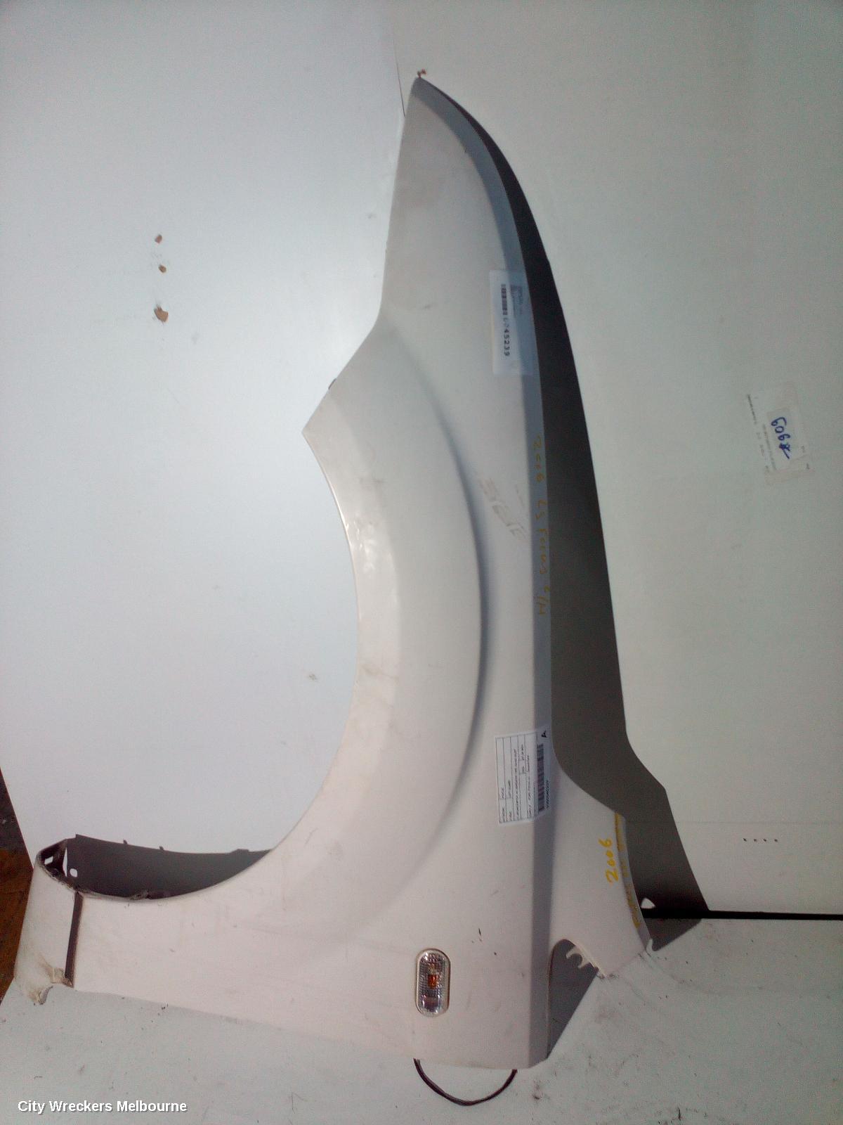 FORD FOCUS LEFT GUARD, LS, SEDAN/HATCH, W/ REPEATER TYPE, 06/2005 - 05/2007 - Image 2