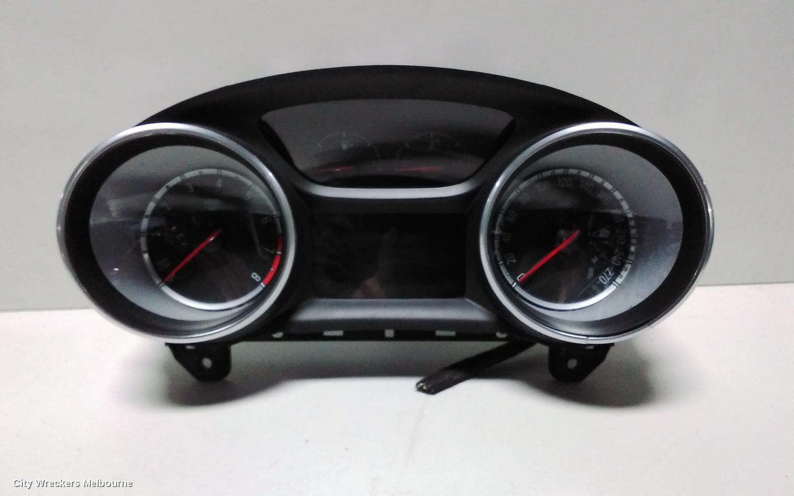 HOLDEN COMMODORE INSTRUMENT CLUSTER, INSTRUMENT CLUSTER, AUTO T/M, PETROL, ZB, 10/2017 - 12/2020 - Image 2