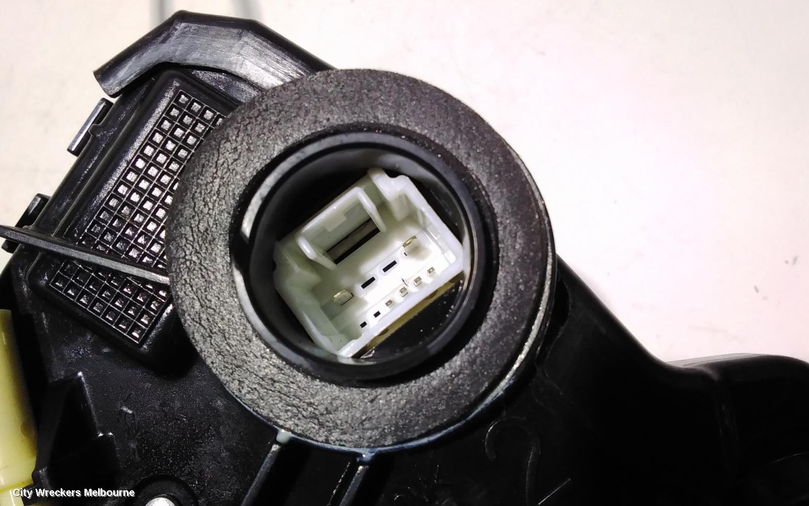 TOYOTA RAV4 DOOR/BOOT/GATE LOCK, RIGHT FRONT DOOR LOCK, ACA33, 10/2008 - 11/2012 - Image 3