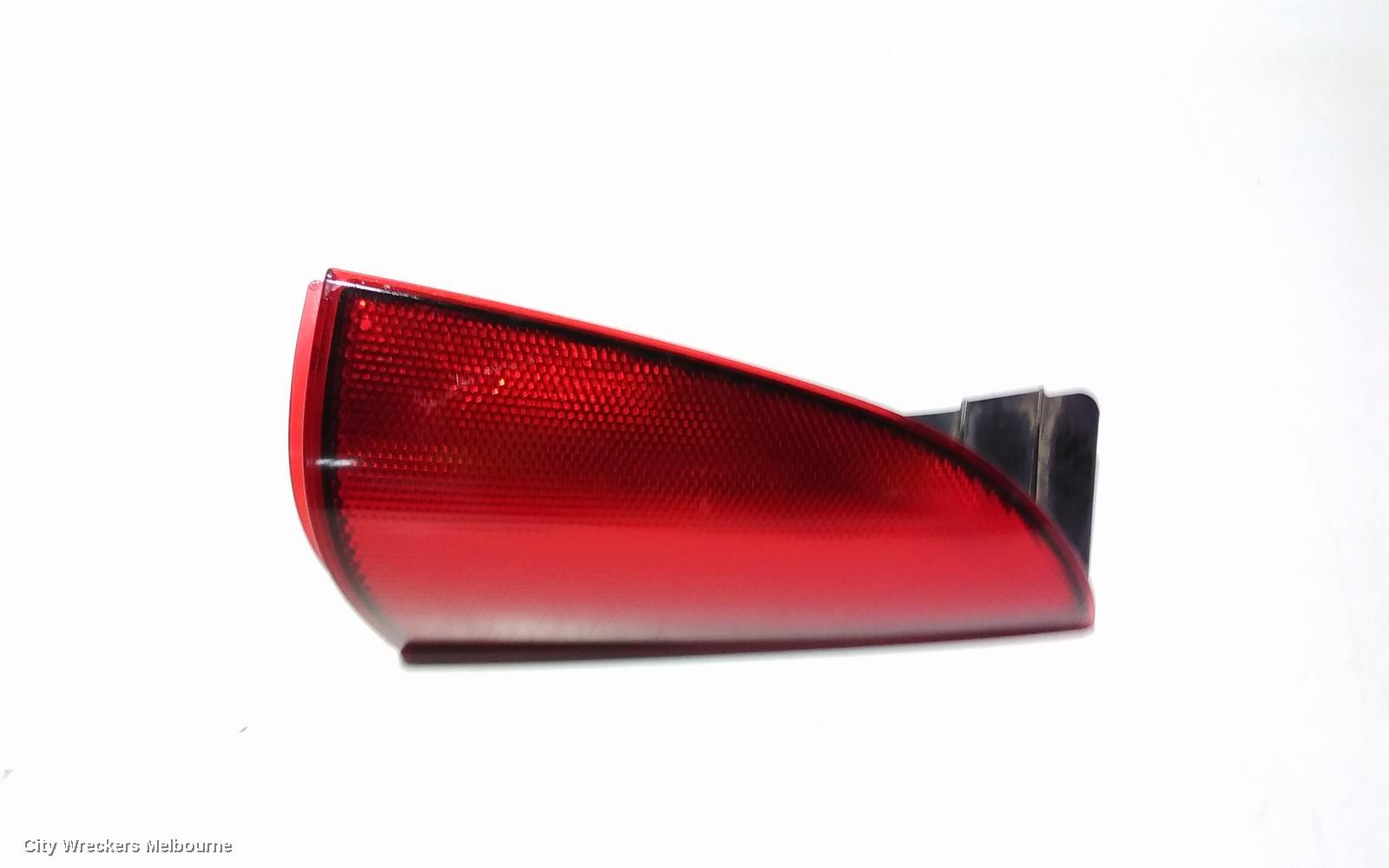 MERCEDES VITO LEFT TAILLIGHT, UPPER TAILGATE, 639, 02/2006 - 02/2015 - Image 2