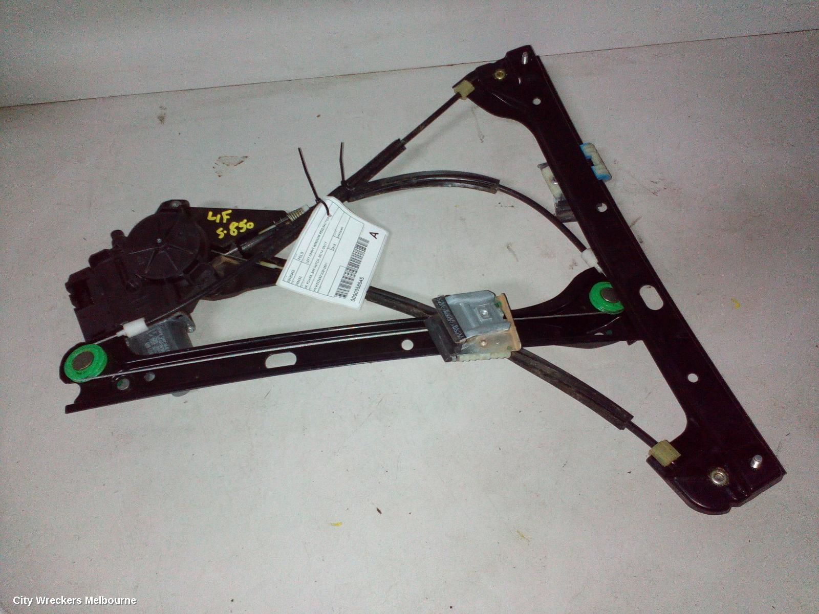 VOLKSWAGEN POLO LEFT FRONT WINDOW REG/MOTOR, 6R, POWER, 5DR HATCH, 05/2014 - 09/2017 - Image 1