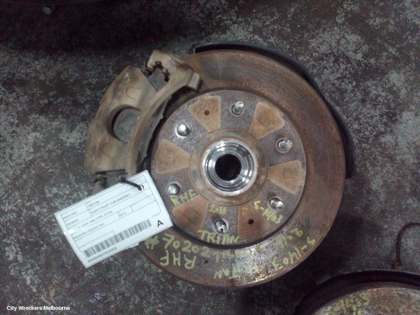 MITSUBISHI TRITON RIGHT FRONT HUB ASSEMBLY, ML-MQ, 4WD, ABS TYPE, 07/2006 - 10/2018 - Image 1