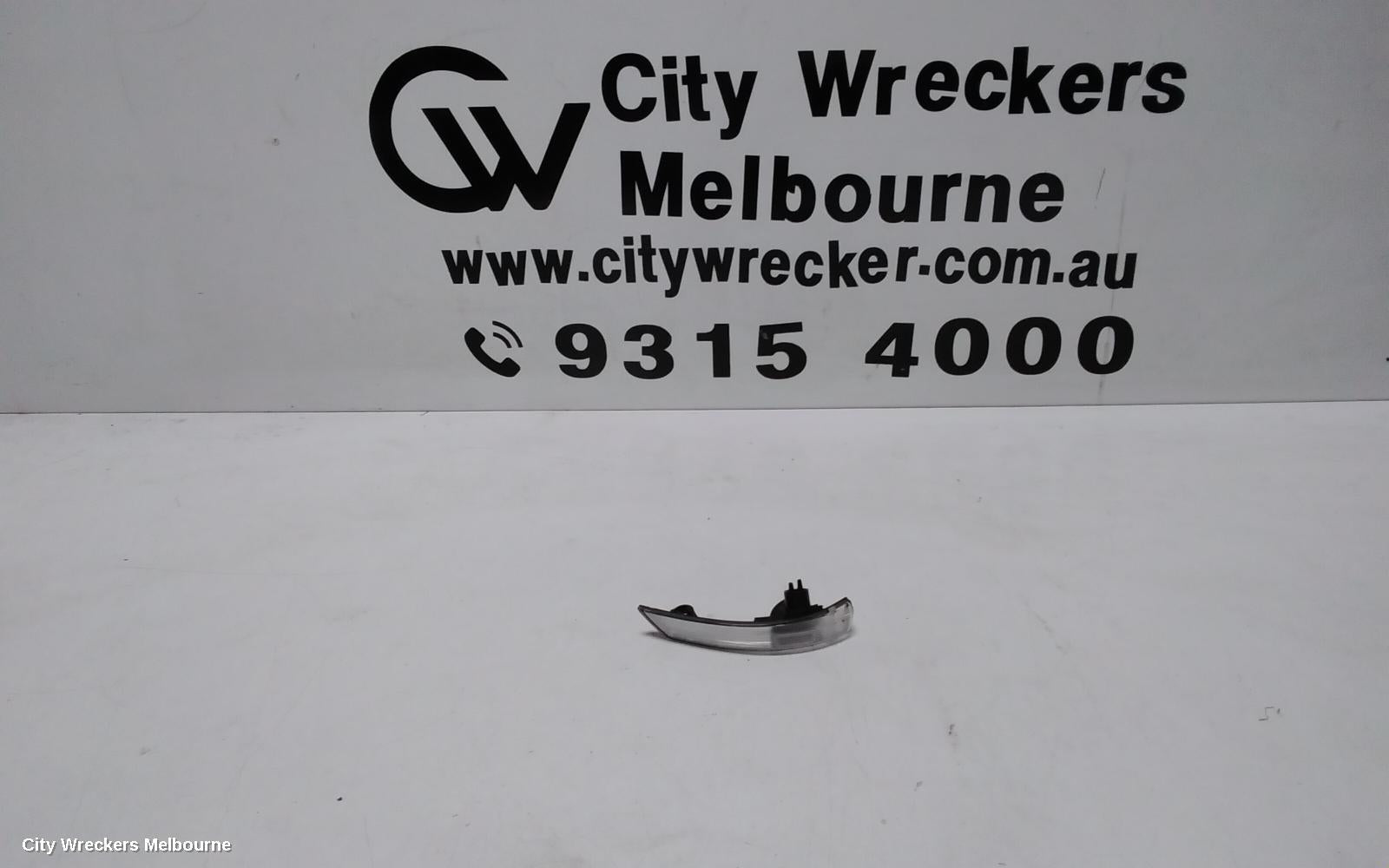 FORD FOCUS LEFT DOOR MIRROR, LW, SPORT, MANUAL FOLDING, HEATED & NON PUDDLE LAMP TYPE, 05/2011 - 08/2015 - Image 1