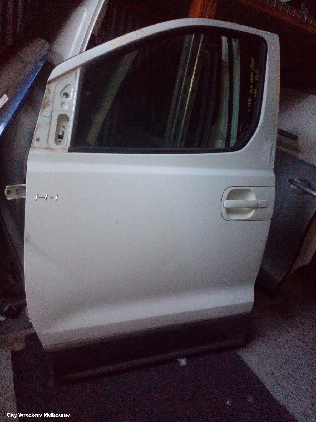 HYUNDAI ILOAD/IMAX LEFT FRONT DOOR, TQ, IMAX, 11/2007 ONWARDS - Image 1