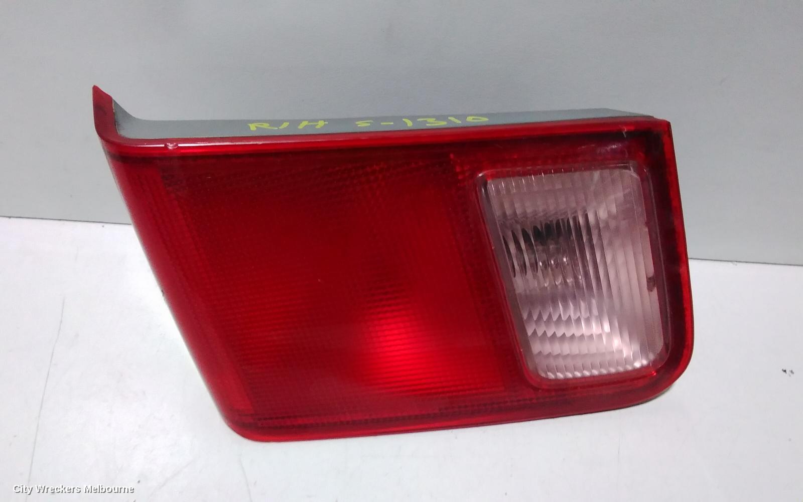 HONDA CIVIC REAR GARNISH, BOOTLID LAMP (RH SIDE), PINK TINT TYPE, 7TH GEN, 11/2000 - 02/2006 - Image 2