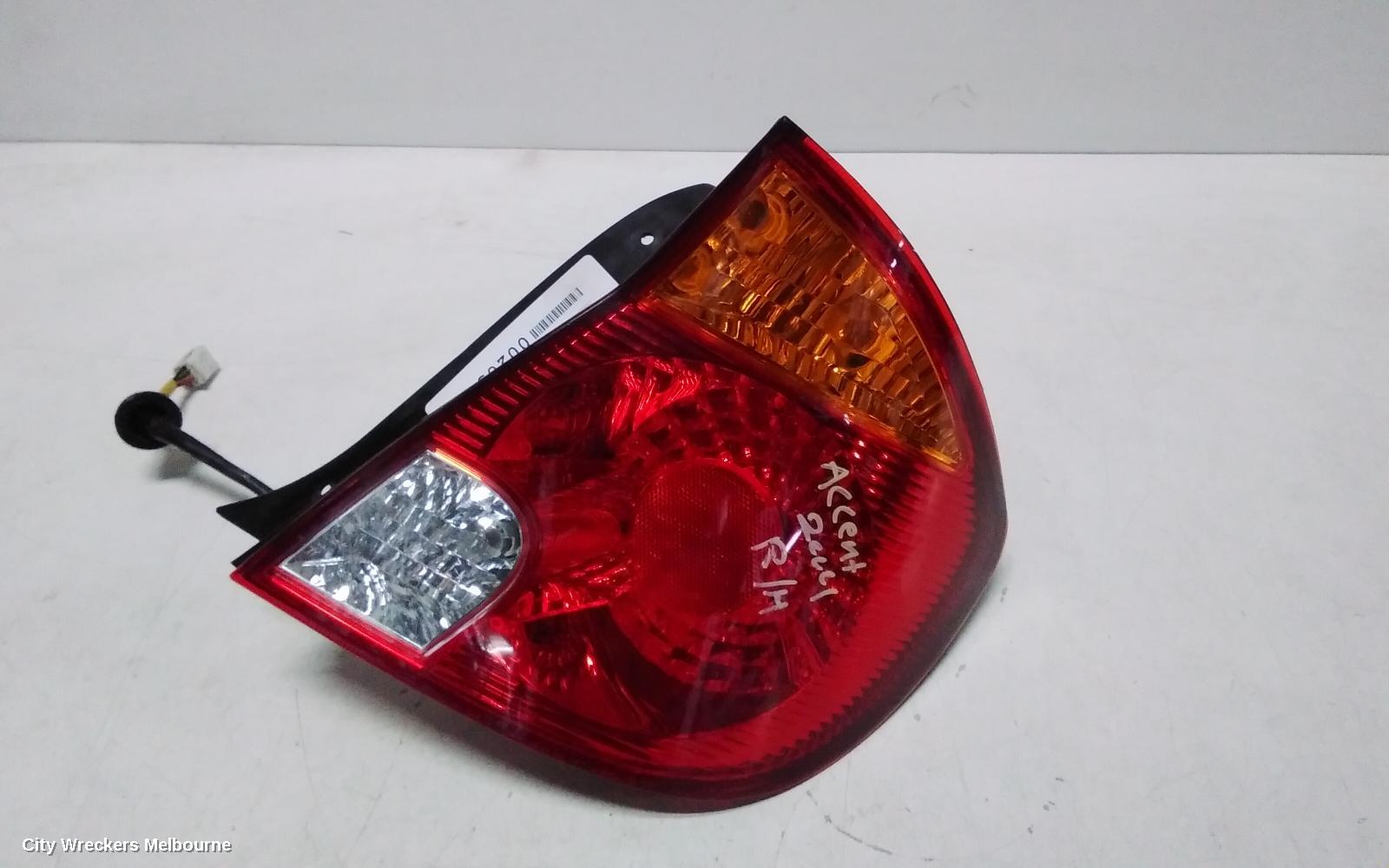 HYUNDAI ACCENT RIGHT TAILLIGHT, LC, 03/2003 - 04/2006 - Image 3