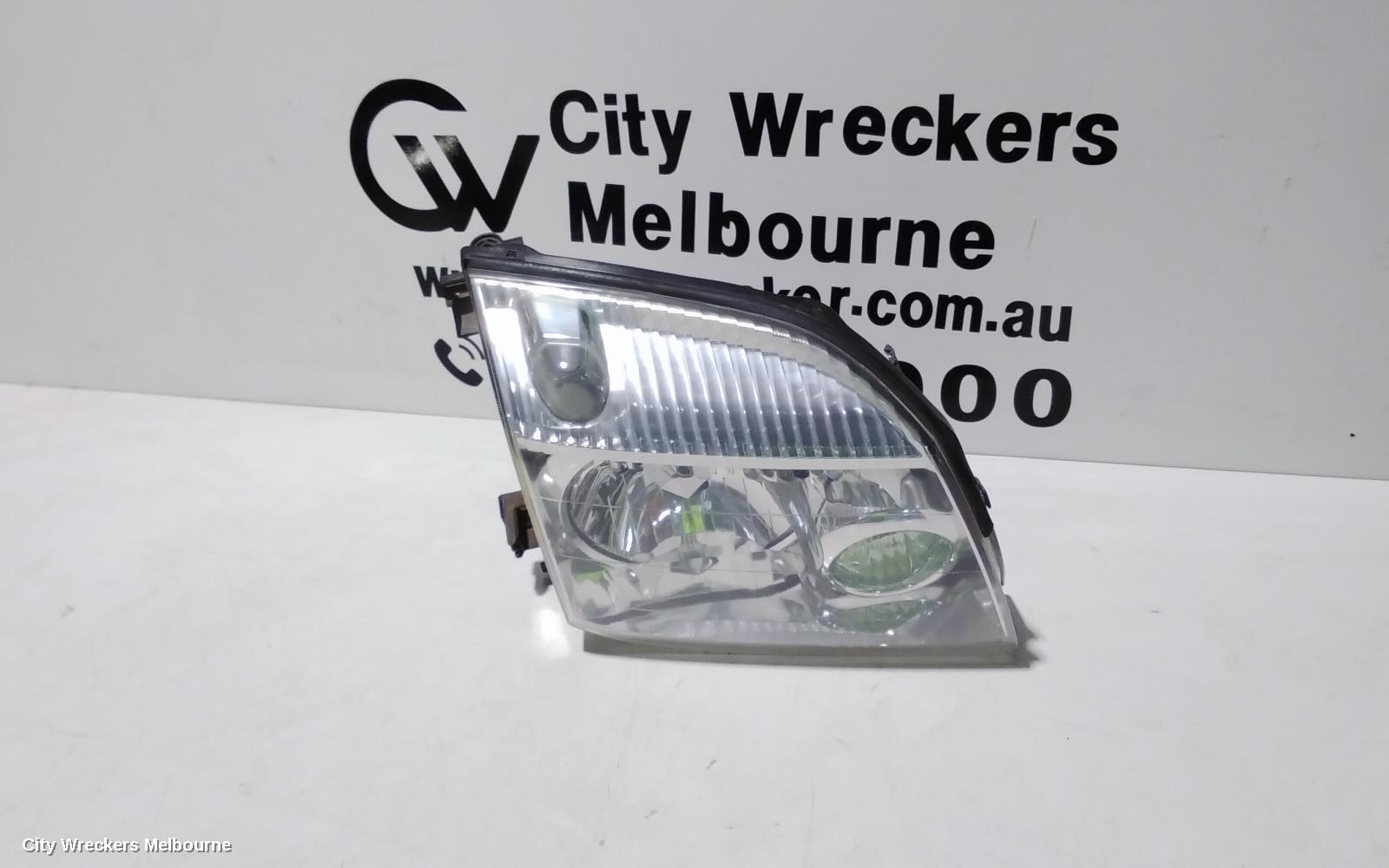 NISSAN XTRAIL RIGHT HEADLAMP, T30, YELLOW LENS TYPE, 10/2001 - 09/2007 - Image 2