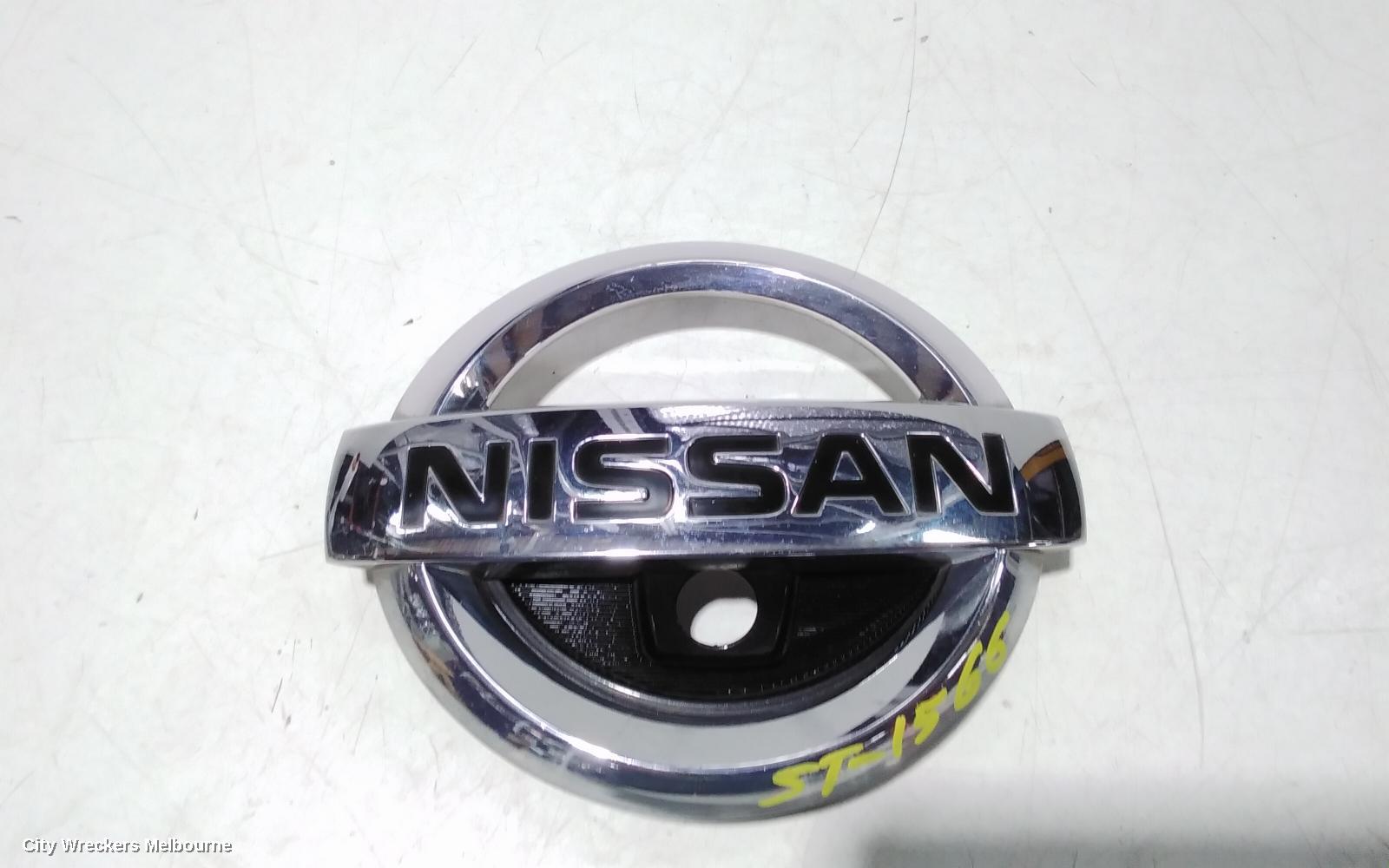 NISSAN PATHFINDER BADGE - Image 1