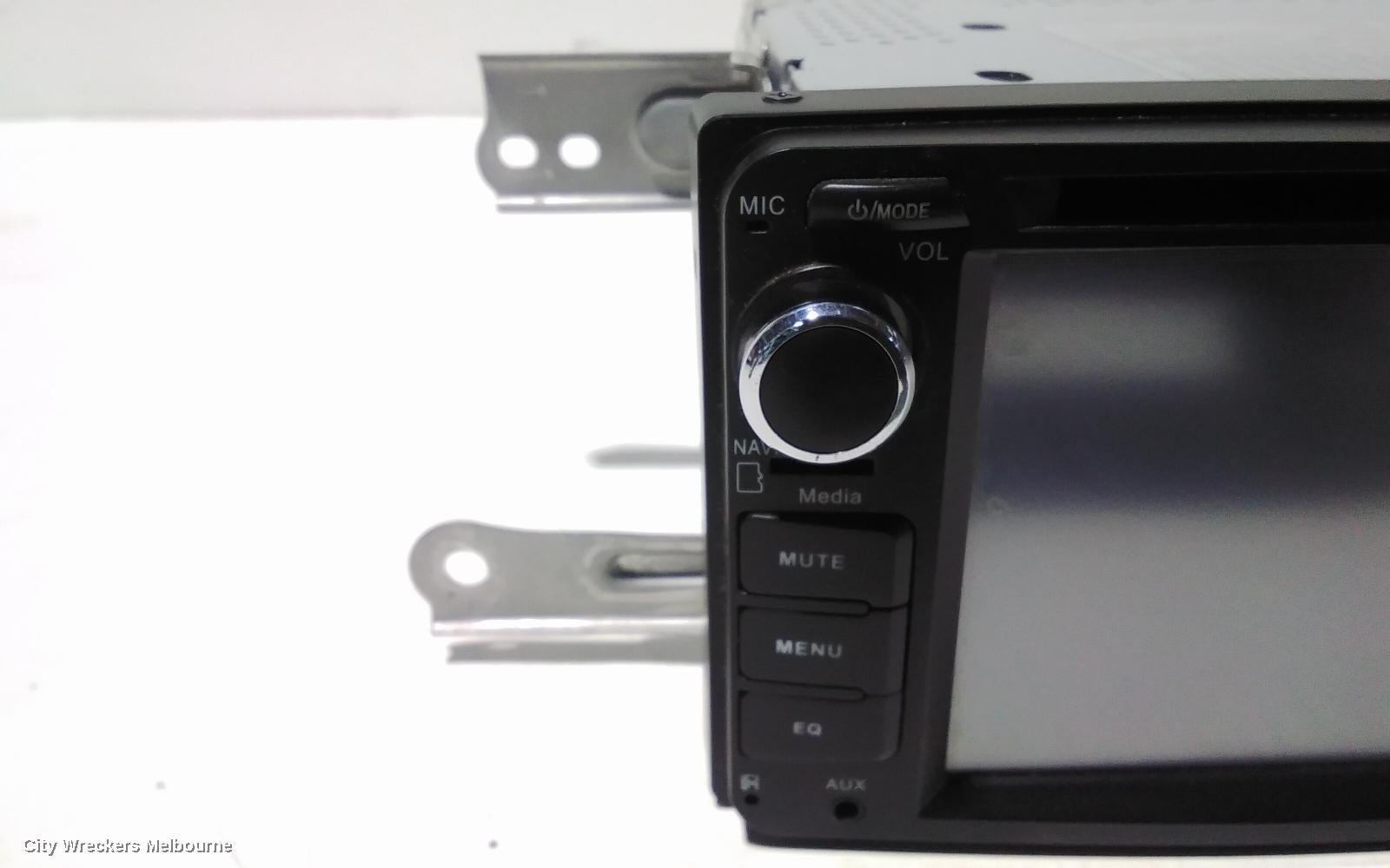 TOYOTA ESTIMA RADIO/CD/DVD/SAT/TV, XR50, 05-19 - Image 2