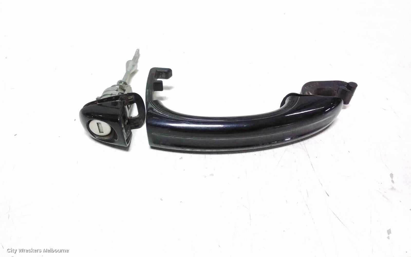 AUDI Q7 DOOR HANDLE, 4L, RH FRONT, OUTER, 09/2006 - 12/2012 - Image 2