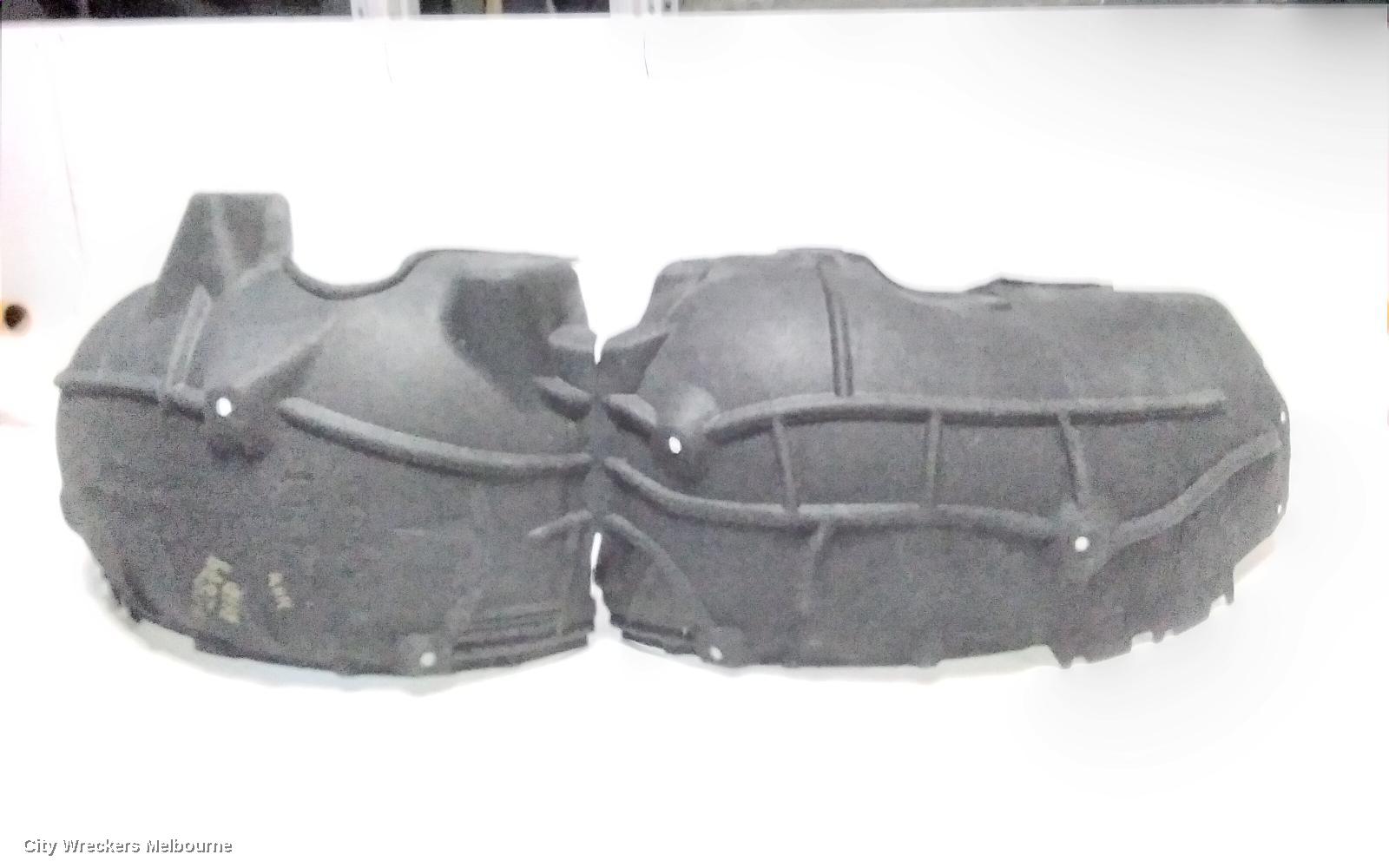 TESLA MODEL Y RIGHT GUARD LINER, 1ST GEN, 03/2022 ONWARDS - Image 3
