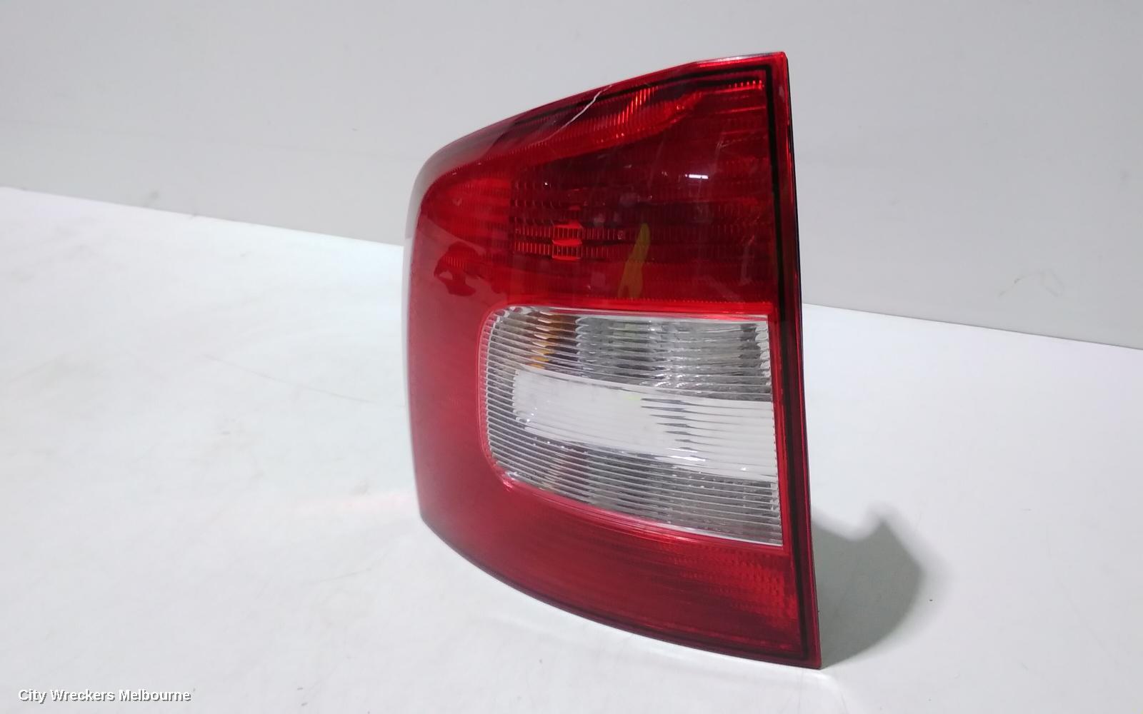 SKODA OCTAVIA LEFT TAILLIGHT, 1Z, WAGON, 05/2009 - 10/2013 - Image 2