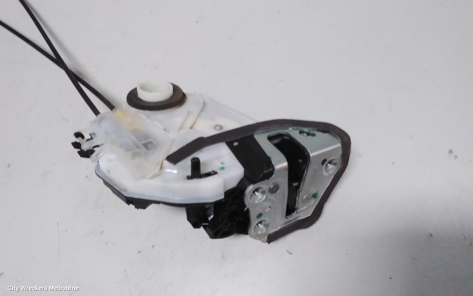 TOYOTA KLUGER DOOR/BOOT/GATE LOCK, RIGHT REAR DOOR LOCK, GSU50/GSU55, 03/2014 - 02/2021 - Image 3