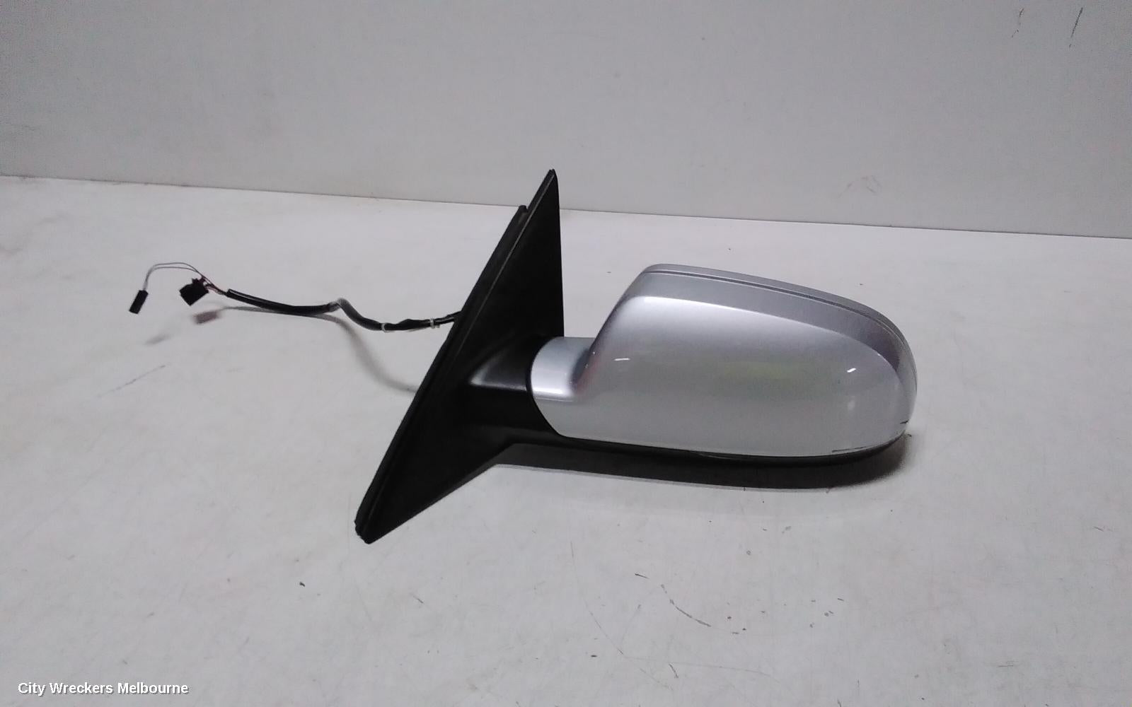 AUDI A4 LEFT DOOR MIRROR, B8 8K, A4, MANUAL FOLD, NO LANE CHANGE ASSIST TYPE, 1 PLUG (6 WIRE), 02/2008 - 05/2009 - Image 1