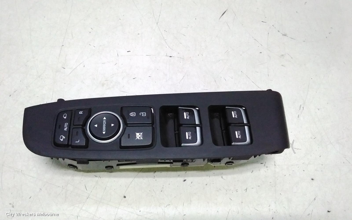 KIA SORENTO PWR DR WIND SWITCH, RH FRONT (MASTER SWITCH), UM, 03/2015 - 02/2020 - Image 2