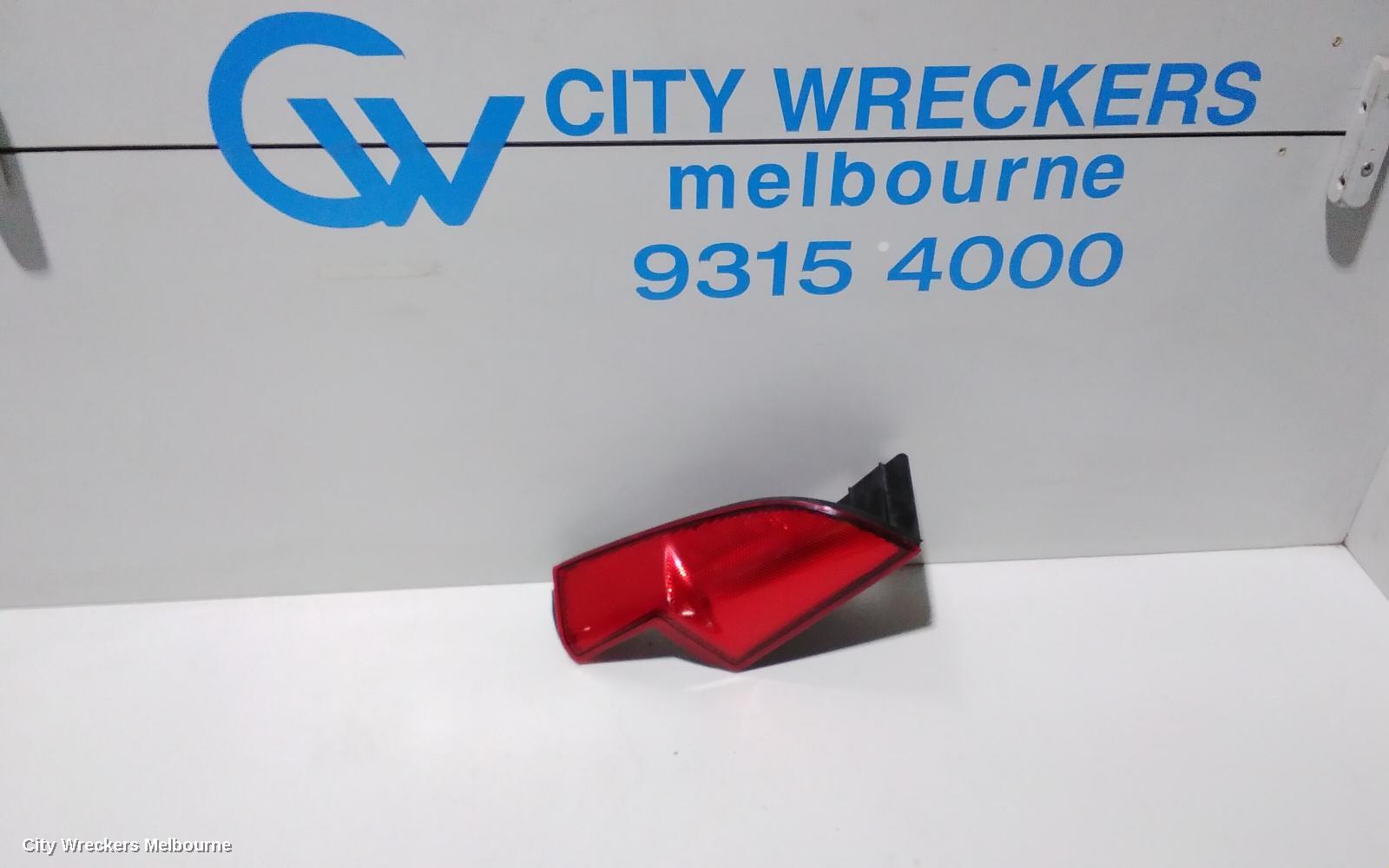 MERCEDES VITO LEFT TAILLIGHT, UPPER BARN DOOR, 639, 02/2006 - 02/2015 - Image 2