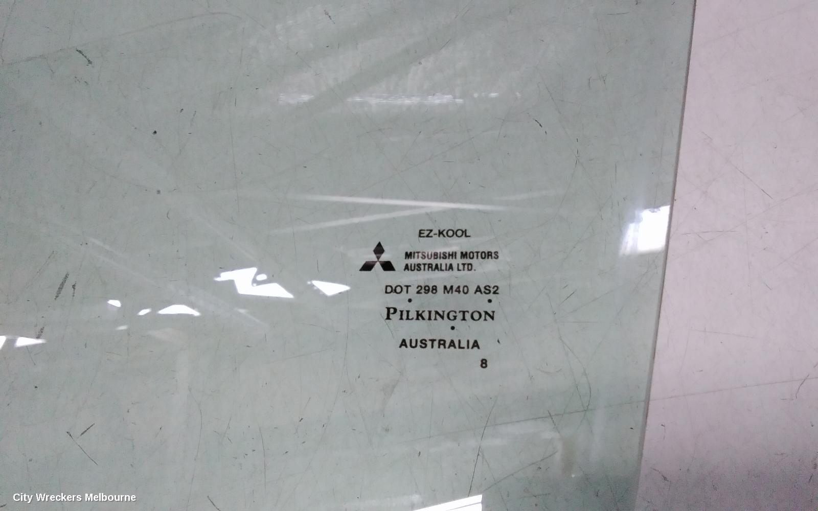 MITSUBISHI 380 LEFT FRONT DOOR WINDOW, DB, 09/2005 - 03/2008 - Image 3