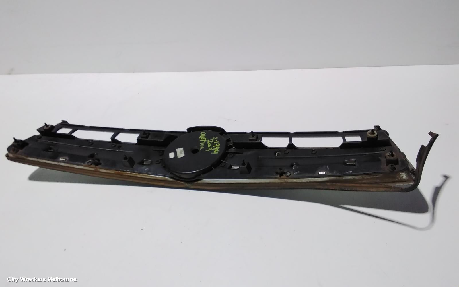 HOLDEN CAPTIVA GRILLE, RADIATOR GRILLE (UPPER), CG, MAXX/CAPTIVA 5 (4TH VIN = D), 09/2006 - 02/2011 - Image 2