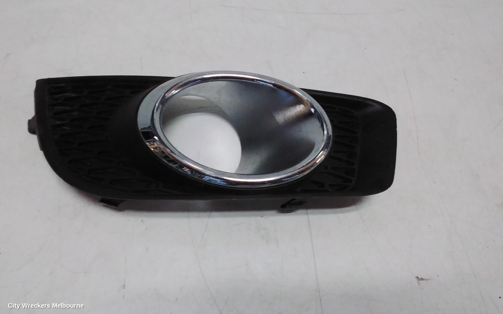 HOLDEN CRUZE LEFT INDICATOR/FOG/SIDE, BUMPER FOGLAMP COVER, JH, 03/2011 - 01/2017 - Image 1