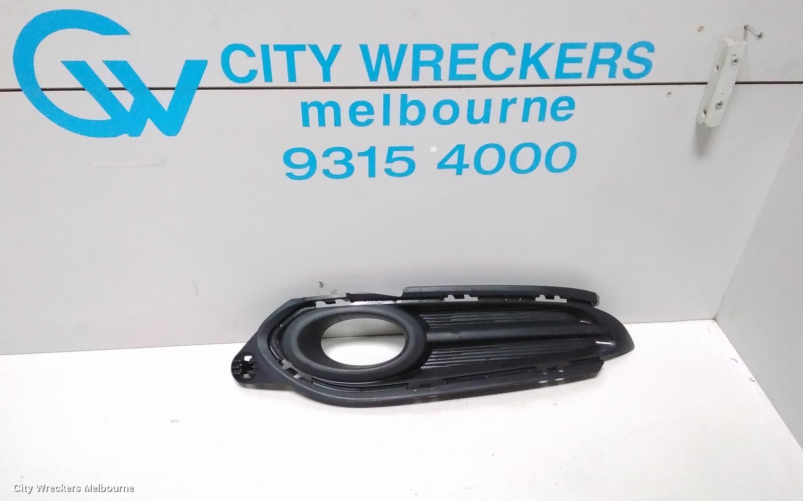 HONDA HRV LEFT INDICATOR/FOG/SIDE, BUMPER FOGLAMP, RU5, 12/2014 - 06/2018 - Image 1