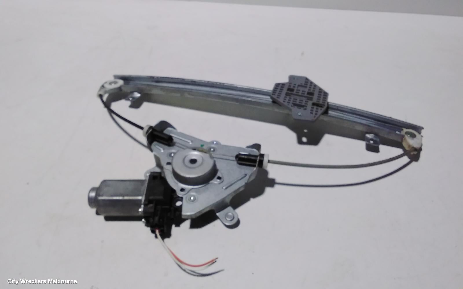 HYUNDAI ACCENT LEFT FRONT WINDOW REG/MOTOR, DOOR REG & MOTOR ASSY, RB, 07/2011 - 12/2019 - Image 3