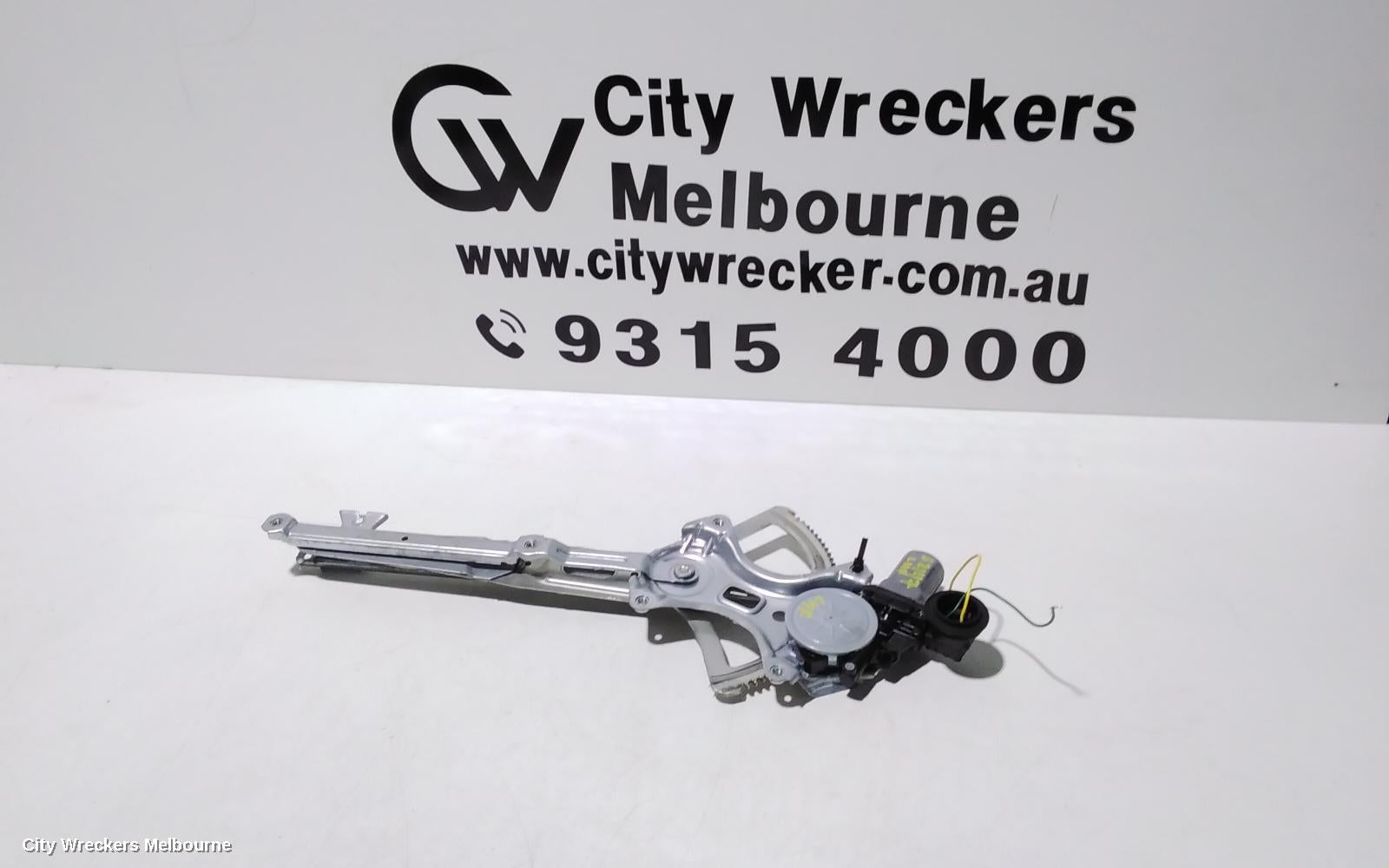 TOYOTA HIACE LEFT FRONT WINDOW REG/MOTOR, DOOR REG AND MOTOR ASSY, TRH/KDH, 03/2005 - 04/2019 - Image 1