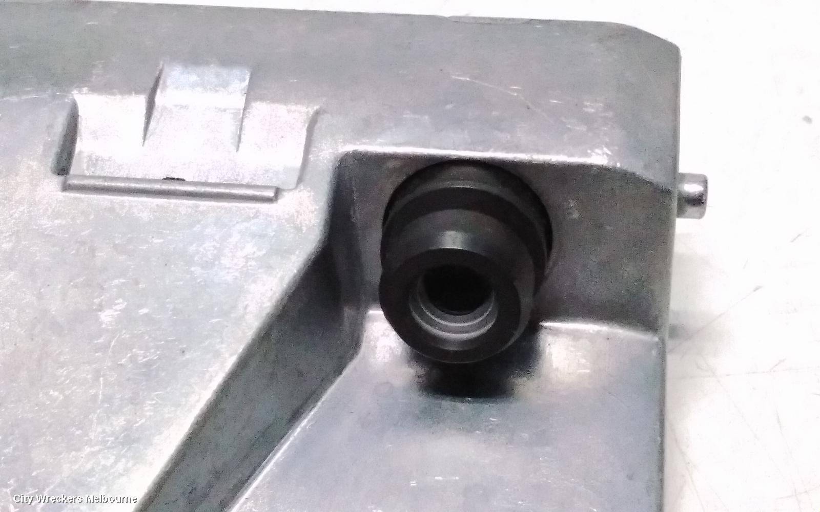 LDV DELIVER 9 REVERSE CAMERA, FRONT CAMERA (WINDSCREEN MOUNTED), 07/2020 ONWARDS - Image 2