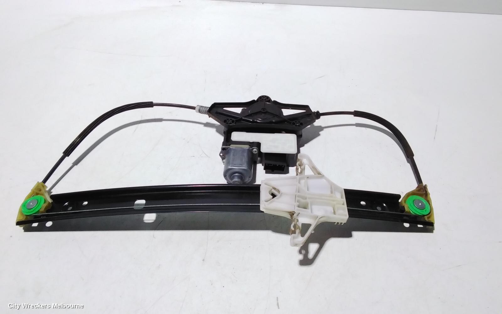 SKODA OCTAVIA RIGHT REAR WND REG/MOTOR, NE, 09/2013 - 09/2020 - Image 1