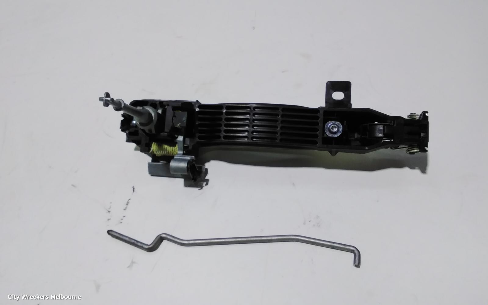 MAZDA CX5 DOOR HANDLE, OUTER, RH FRONT, NON KEYLESS ENTRY BUTTON, KE, 02/2012 - 12/2016 - Image 3