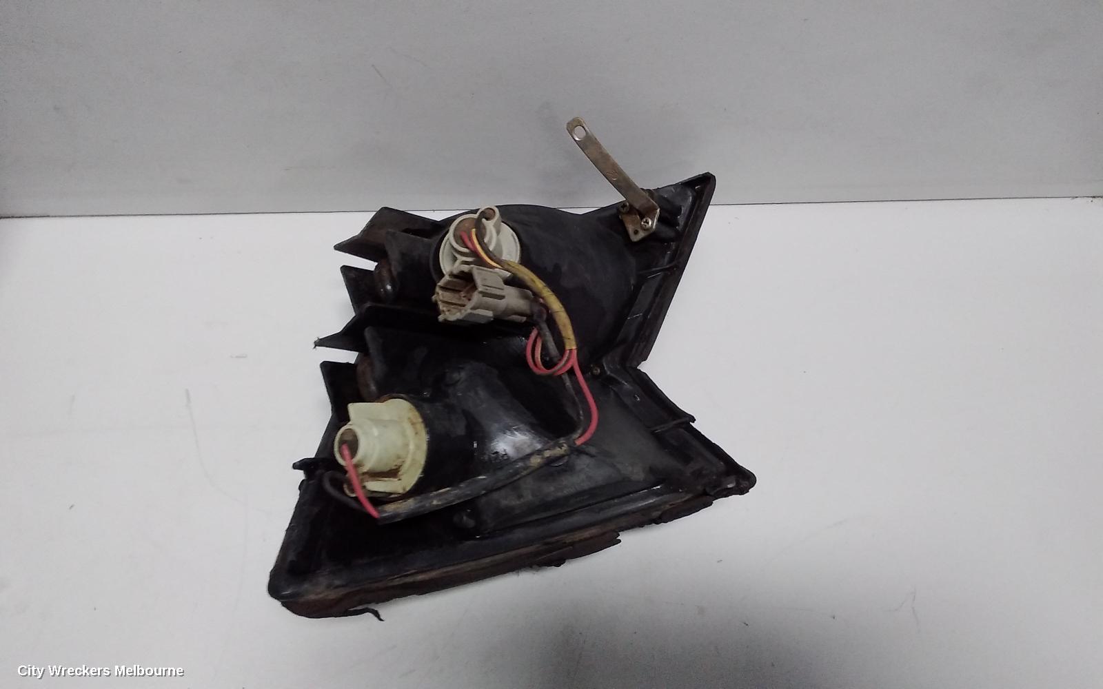 NISSAN PATROL RIGHT INDICATOR/FOG/SIDE, CORNER LAMP, WAGON, 12/1997 - 09/2001 - Image 3